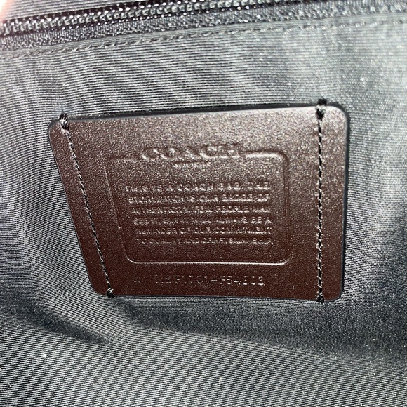 Want to look sharp in your office? This COACH briefcase/laptop bag will do it!! - Picture 3 of 6